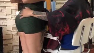 CORTE DE CABELLO CON FINAL FELIZ
