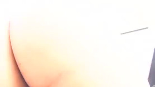 Pareja haciendo sexo en la terraza
